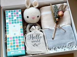 Mommy and Baby 4 Gift Box for New Mom