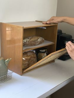 Pinas Sadya Bread Box