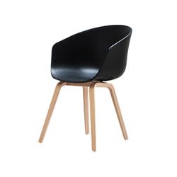 Icon Chair (Black)